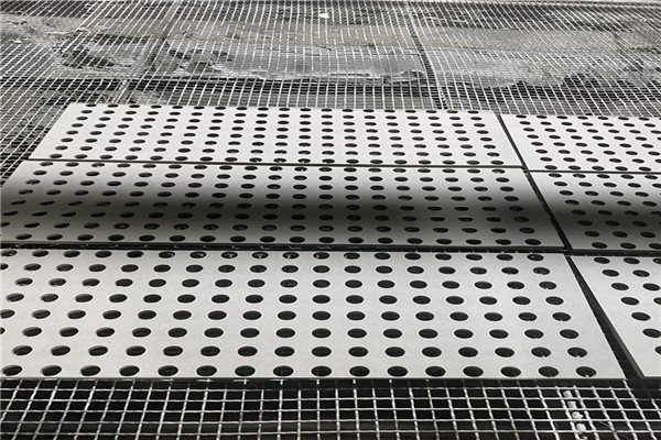 過濾器芯板采用等離子噴塗表麵強化