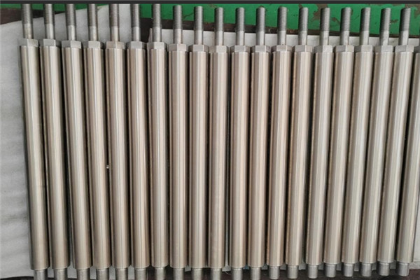 噴焊技術--為拉杆增添一層防護衣.jpg 噴焊技術--為拉杆增添一層防護衣.jpg